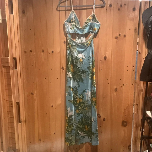 New REFORMATION poppies silk maxi cut out dress - Picture 12 of 12